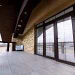 Poznáte všetky možnosti využitia hliníkových dverí?