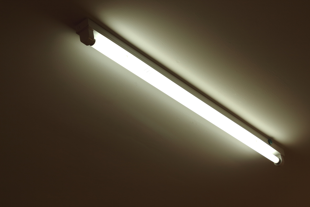 Vymeňte svoje staré svietidlá za LED trubice.